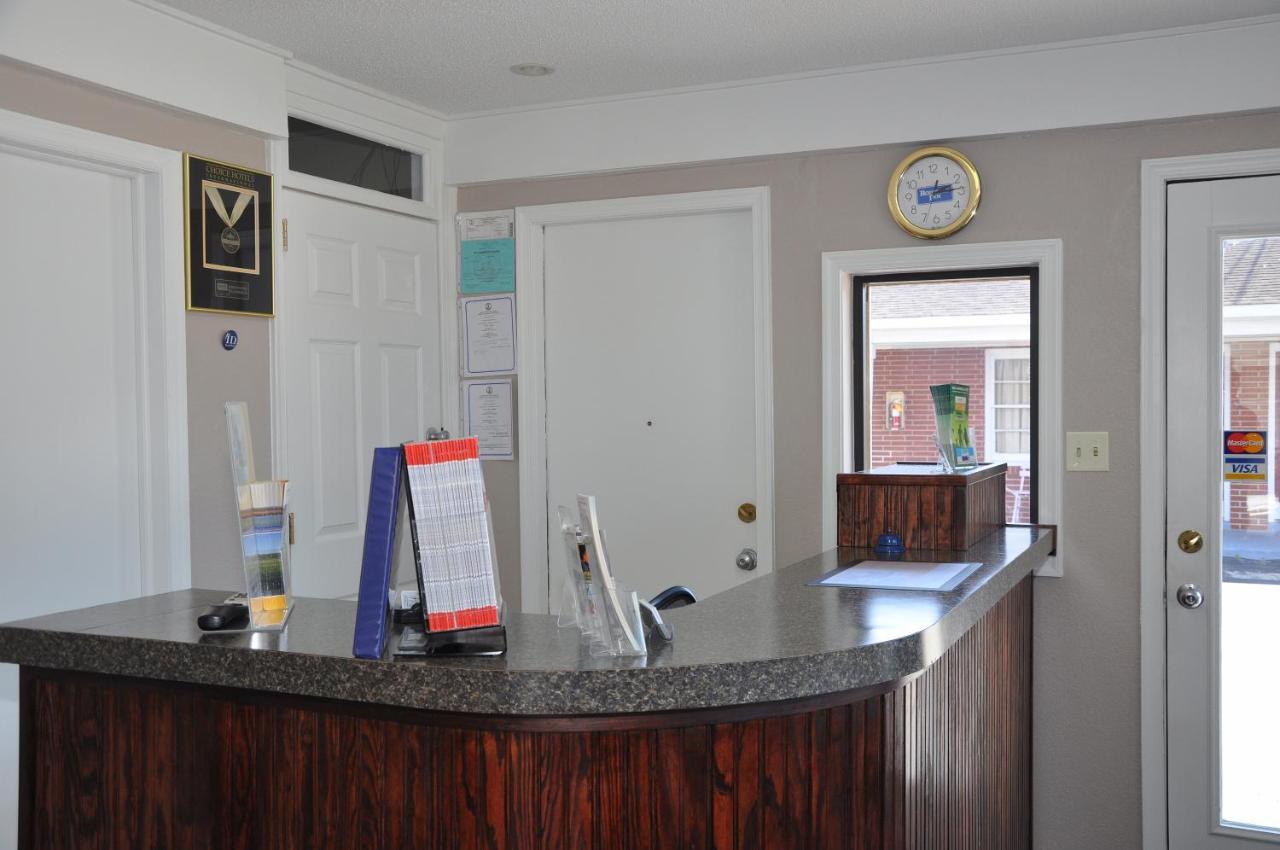 Merrimac Inn & Suites Williamsburg Exterior photo